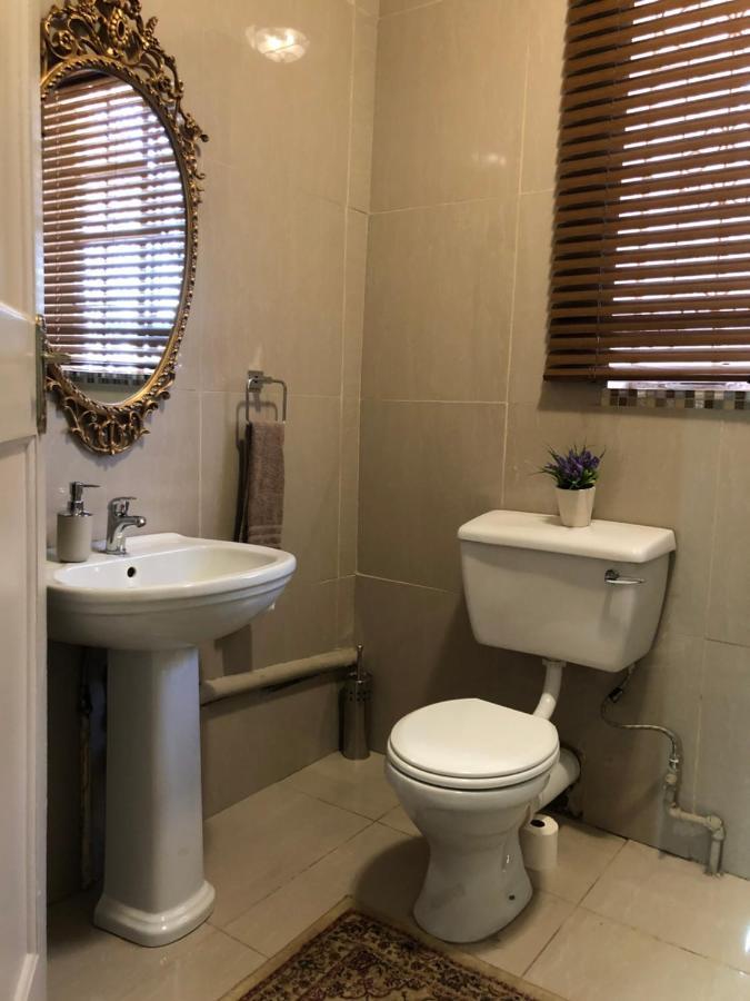 The Lavender Guesthouse Kroonstad Ngoại thất bức ảnh