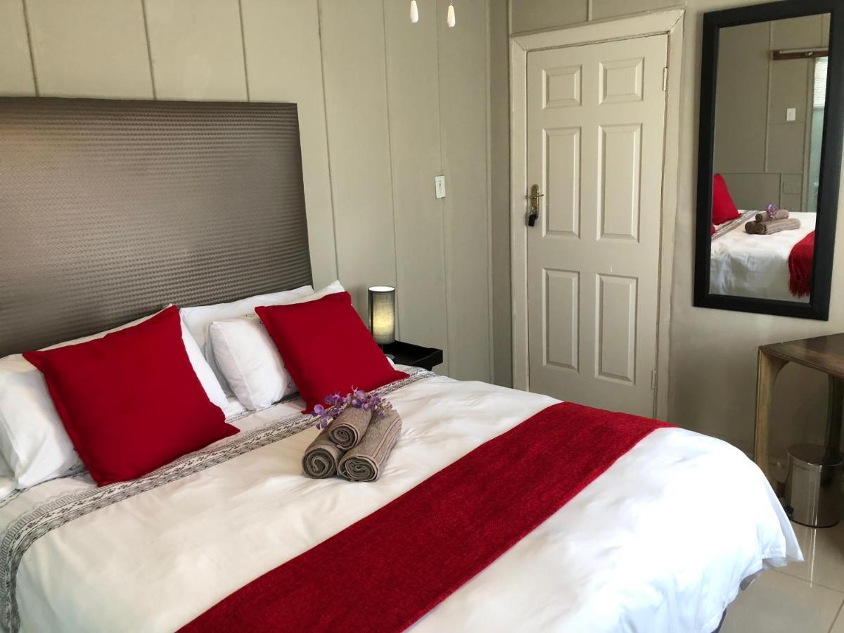 The Lavender Guesthouse Kroonstad Ngoại thất bức ảnh