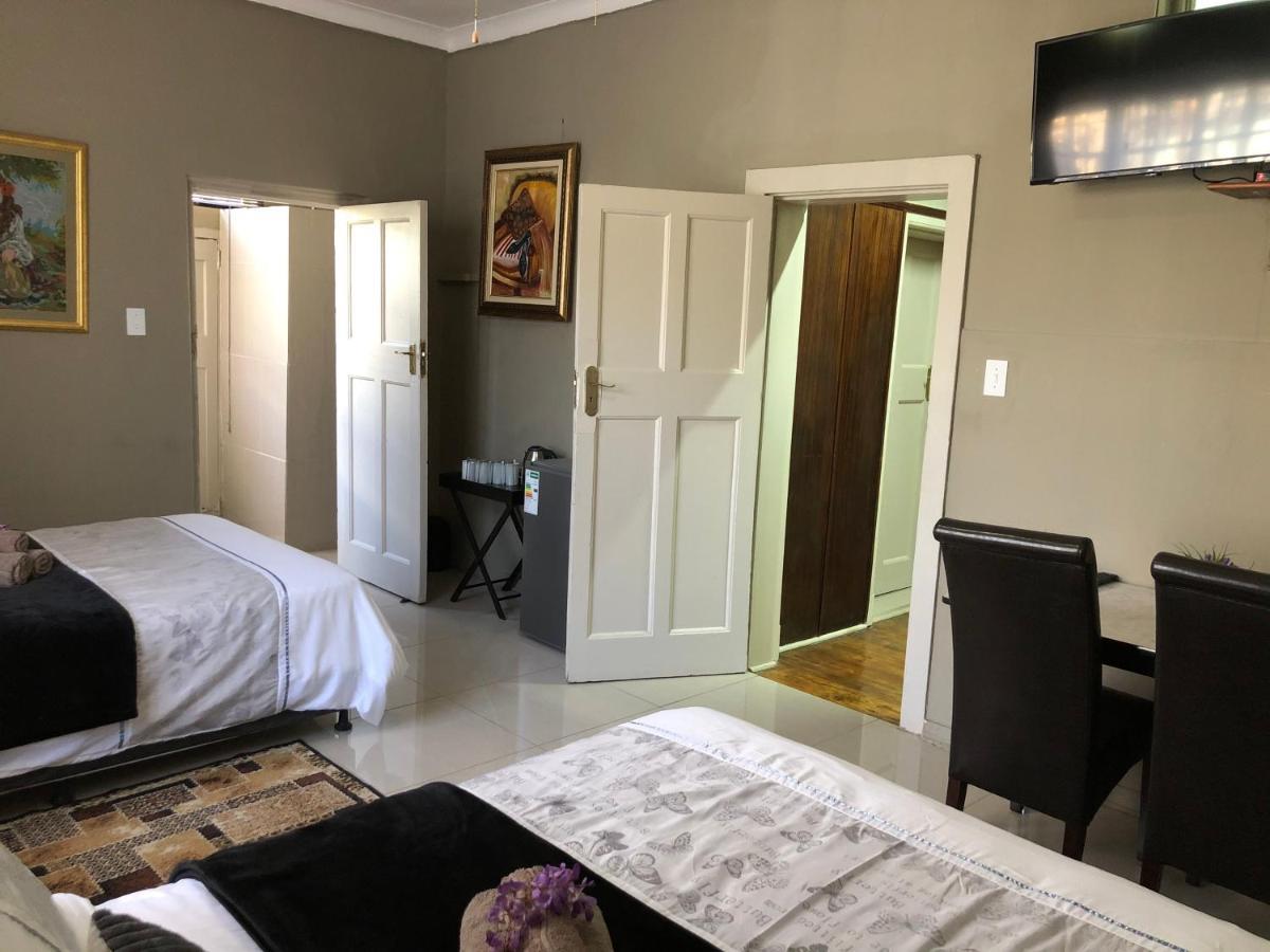 The Lavender Guesthouse Kroonstad Ngoại thất bức ảnh