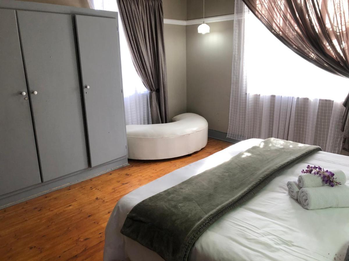 The Lavender Guesthouse Kroonstad Ngoại thất bức ảnh