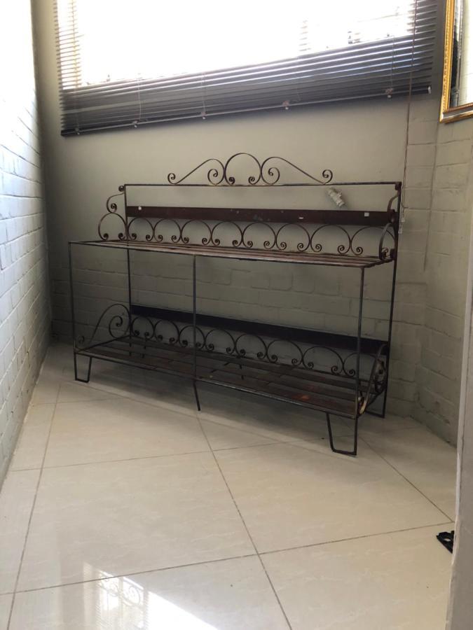 The Lavender Guesthouse Kroonstad Ngoại thất bức ảnh