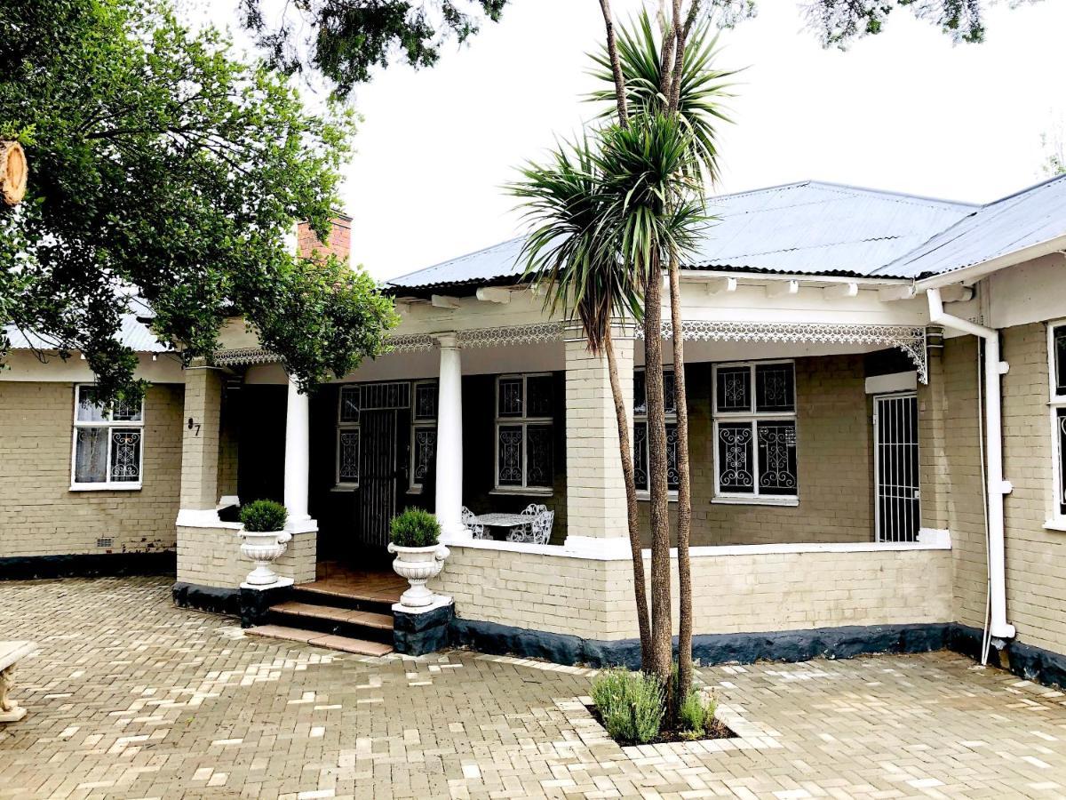 The Lavender Guesthouse Kroonstad Ngoại thất bức ảnh